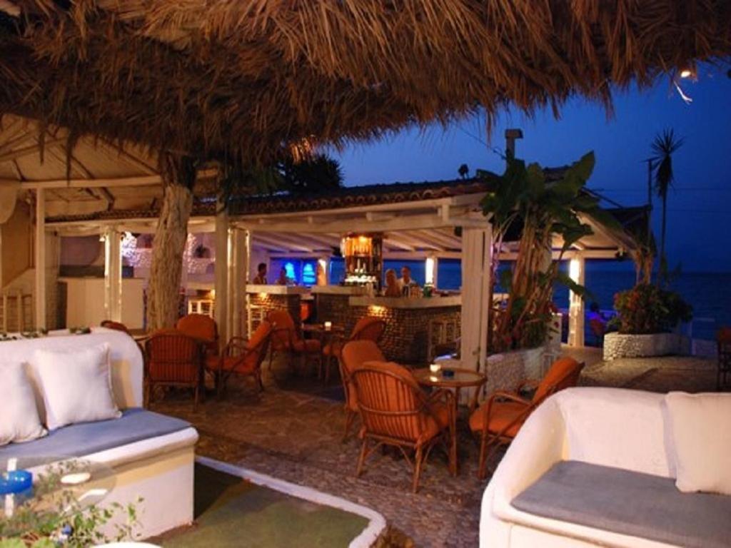 Taradella Hotel Alissos Exterior foto